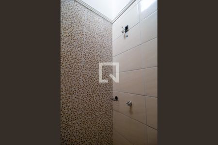 Casa para alugar com 51m², 2 quartos e 1 vaga Casa para alugar com 51m², 2 quartos e 1 vagaBanheiro