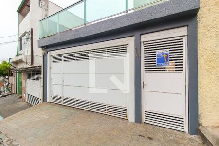 Casa à venda com 158m², 2 quartos e 1 vaga Casa à venda com 158m², 2 quartos e 1 vagaFachada + Plaquinha