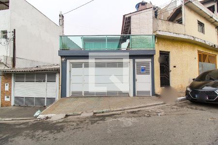 Casa à venda com 158m², 2 quartos e 1 vaga Casa à venda com 158m², 2 quartos e 1 vagaFachada + Plaquinha