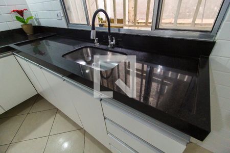 Casa à venda com 158m², 2 quartos e 1 vaga Casa à venda com 158m², 2 quartos e 1 vagaCozinha