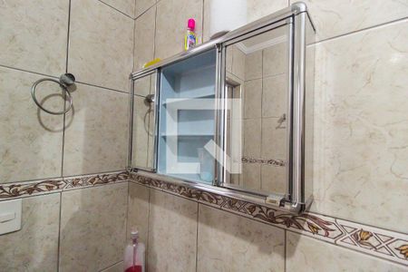 Casa à venda com 158m², 2 quartos e 1 vaga Casa à venda com 158m², 2 quartos e 1 vagaBanheiro