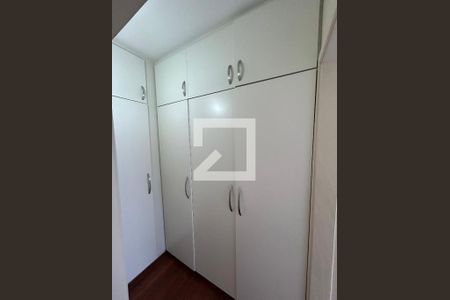 Apartamento à venda com 168m², 4 quartos e 1 vagaCloset da suíte