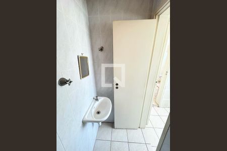 Apartamento à venda com 168m², 4 quartos e 1 vagaBanheiro de Serviço