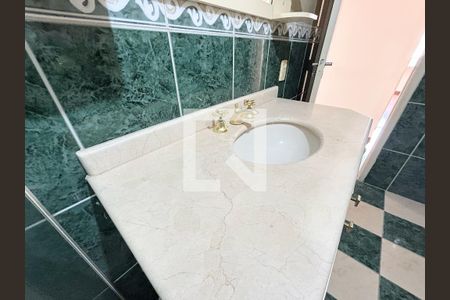 Apartamento à venda com 168m², 4 quartos e 1 vagaBanheiro 1