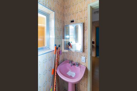 Casa à venda com 130m², 3 quartos e 3 vagas Casa à venda com 130m², 3 quartos e 3 vagasBanheiro 1