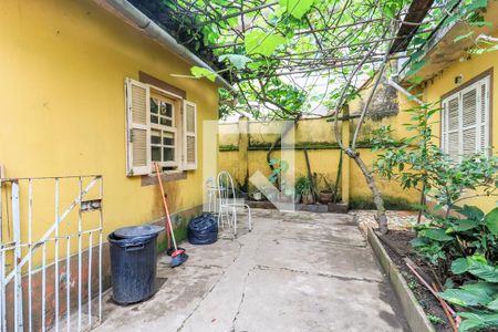 Casa à venda com 200m², 3 quartos e 2 vagasQuintal