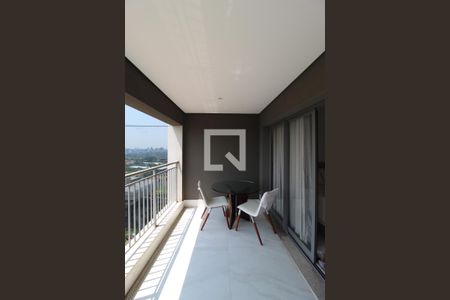 Varanda de kitnet/studio à venda com 1 quarto, 32m² em Indianópolis, São Paulo