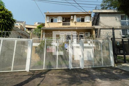 Casa à venda com 286m², 4 quartos e 3 vagasFachada