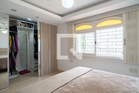 Casa à venda com 286m², 4 quartos e 3 vagasQuarto 4 - Suíte