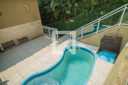 Casa à venda com 286m², 4 quartos e 3 vagasPiscina