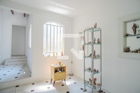 Casa à venda com 286m², 4 quartos e 3 vagasCorredor