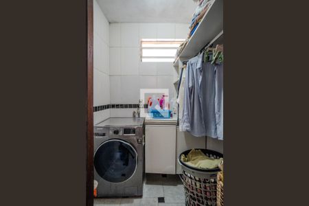 Casa à venda com 286m², 4 quartos e 3 vagasCozinha e Área de Serviço