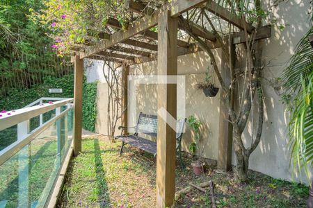 Casa à venda com 286m², 4 quartos e 3 vagasPiscina