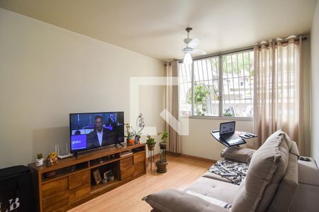 Apartamento à venda com 75m², 2 quartos e 1 vaga Apartamento à venda com 75m², 2 quartos e 1 vagaSala