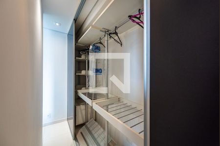 Apartamento para alugar com 112m², 1 quarto e 1 vaga Apartamento para alugar com 112m², 1 quarto e 1 vagaCloset