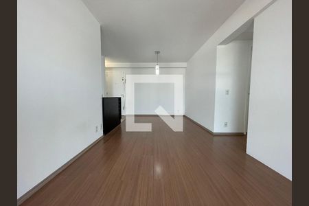 Sala de apartamento para alugar com 3 quartos, 82m² em Vila Sônia, São Paulo