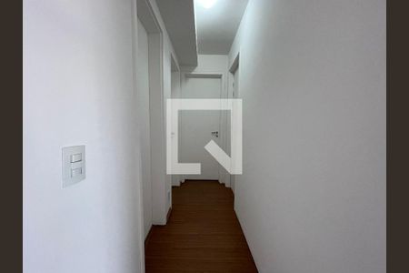 Corredor de apartamento para alugar com 3 quartos, 82m² em Vila Sônia, São Paulo
