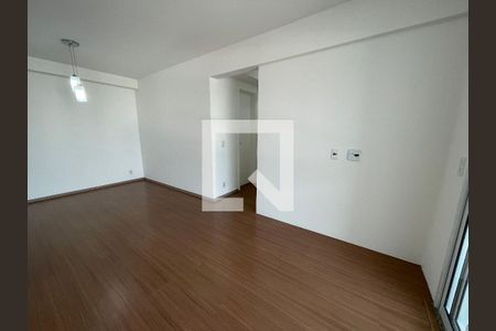 Sala de apartamento para alugar com 3 quartos, 82m² em Vila Sônia, São Paulo