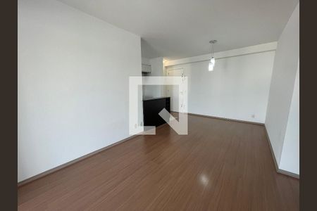 Sala de apartamento para alugar com 3 quartos, 82m² em Vila Sônia, São Paulo