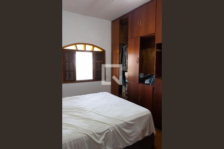 Casa à venda com 190m², 2 quartos e 2 vagasSUÍTE