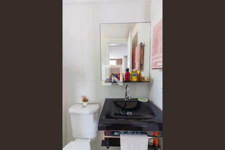Banheiro de apartamento para alugar com 3 quartos, 57m² em Novo Osasco, Osasco