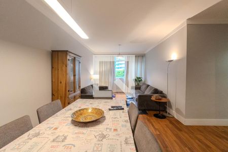 Apartamento à venda com 110m², 2 quartos e 1 vagaSala