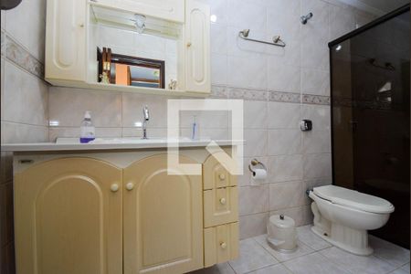 Casa à venda com 188m², 3 quartos e 2 vagas Casa à venda com 188m², 3 quartos e 2 vagasBanheiro da Suíte