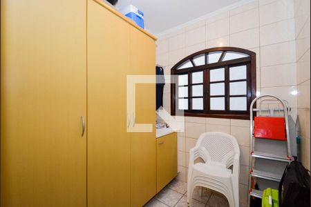 Casa à venda com 188m², 3 quartos e 2 vagas Casa à venda com 188m², 3 quartos e 2 vagasQuarto de Serviço