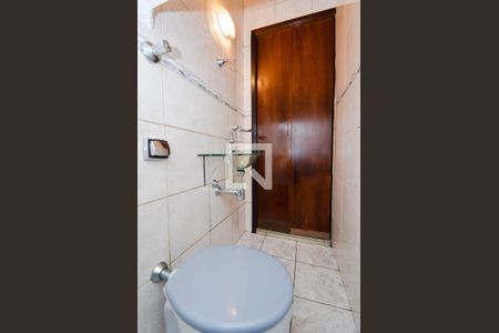 Casa à venda com 188m², 3 quartos e 2 vagas Casa à venda com 188m², 3 quartos e 2 vagasLavabo