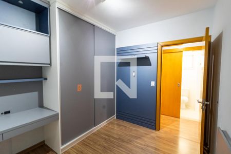 Apartamento à venda com 103m², 3 quartos e 1 vagaQuarto 2