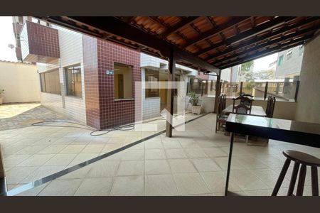 Varanda de apartamento à venda com 5 quartos, 129m² em Jardim Riacho das Pedras, Contagem