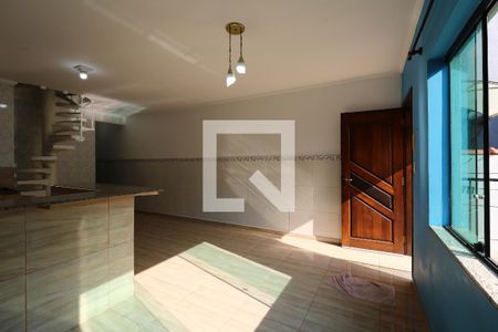 Sala de casa à venda com 2 quartos, 94m² em Santa Maria, Santo André