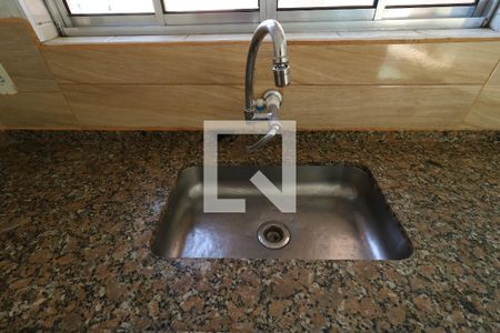 Casa à venda com 94m², 2 quartos e 1 vagaCozinha - Pia