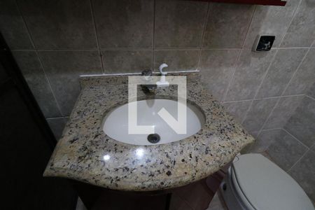 Casa à venda com 94m², 2 quartos e 1 vagaBanheiro da Suíte - Pia