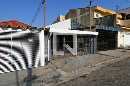 Casa à venda com 94m², 2 quartos e 1 vagaFachada