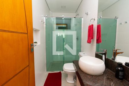 Casa à venda com 229m², 4 quartos e 5 vagas Casa à venda com 229m², 4 quartos e 5 vagasBanheiro Social Superior