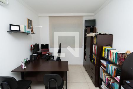 Casa à venda com 229m², 4 quartos e 5 vagas Casa à venda com 229m², 4 quartos e 5 vagasEscritório