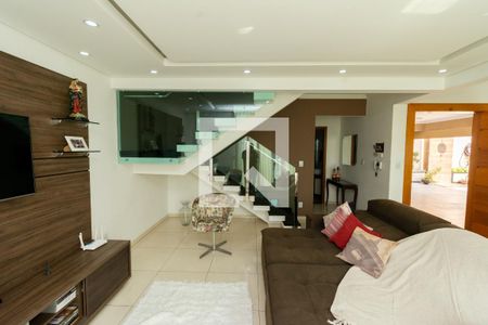 Sala de casa à venda com 4 quartos, 229m² em Pindorama, Belo Horizonte