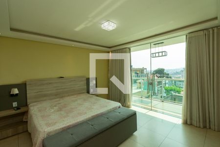 Casa à venda com 229m², 4 quartos e 5 vagas Casa à venda com 229m², 4 quartos e 5 vagasSuíte