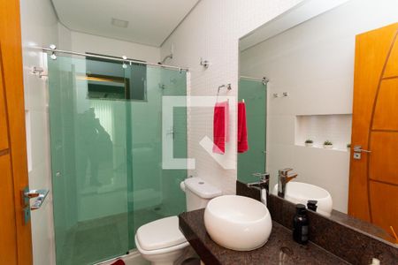 Casa à venda com 229m², 4 quartos e 5 vagas Casa à venda com 229m², 4 quartos e 5 vagasBanheiro Social Superior