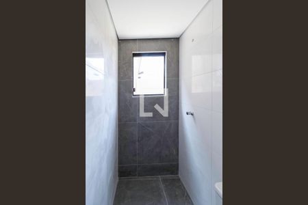 Apartamento à venda com 90m², 3 quartos e 2 vagas Apartamento à venda com 90m², 3 quartos e 2 vagasBanheiro da suíte