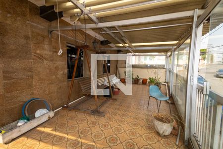 Casa à venda com 350m², 4 quartos e 5 vagasÁrea externa 