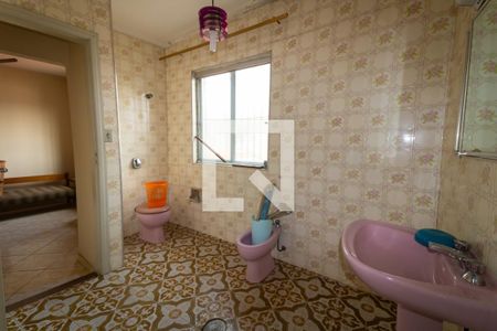 Casa à venda com 350m², 4 quartos e 5 vagasBanheiro 