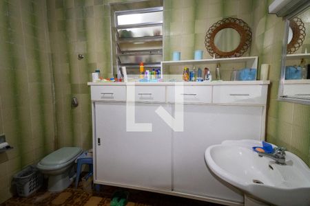 Casa à venda com 350m², 4 quartos e 5 vagasBanheiro 2