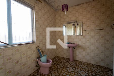 Casa à venda com 350m², 4 quartos e 5 vagasBanheiro 