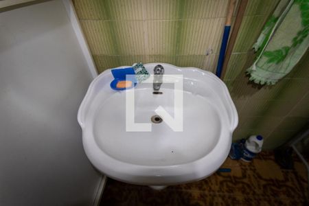 Casa à venda com 350m², 4 quartos e 5 vagasBanheiro 2