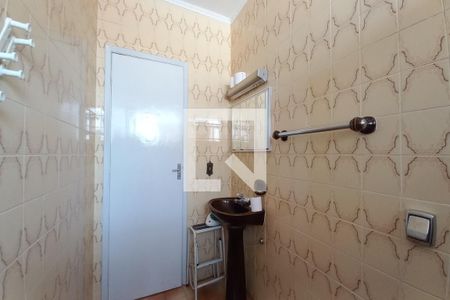 Casa para alugar com 284m², 4 quartos e 4 vagasBanheiro do Corredor