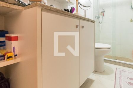 Apartamento à venda com 57m², 2 quartos e 1 vaga Apartamento à venda com 57m², 2 quartos e 1 vagaBanheiro da Suíte