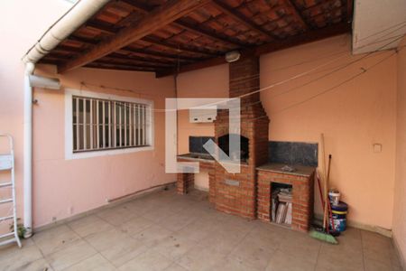 Casa à venda com 240m², 4 quartos e 4 vagasÁrea Comum
