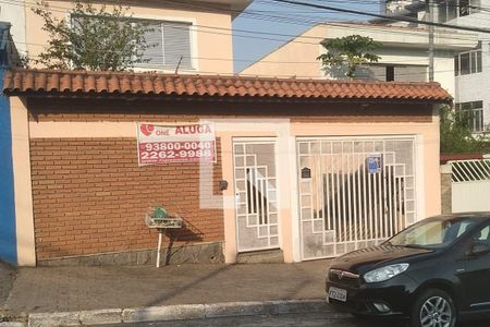 Casa à venda com 240m², 4 quartos e 4 vagasFachada